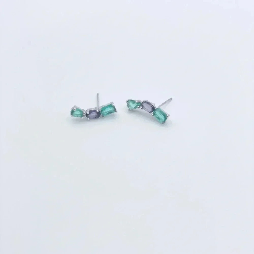 Flora Stud Earrings - Picture 2 of 4